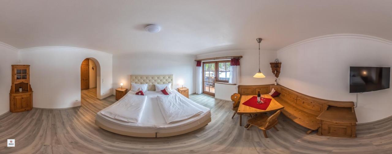 Landhotel Laerchenhuegel اوبرامرغو المظهر الخارجي الصورة