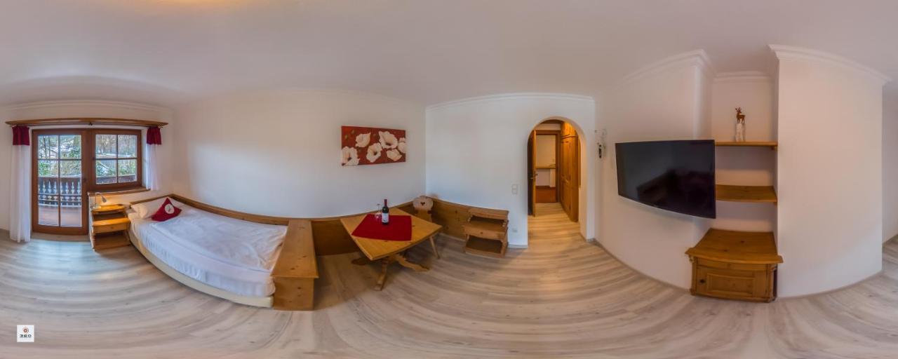 Landhotel Laerchenhuegel اوبرامرغو المظهر الخارجي الصورة