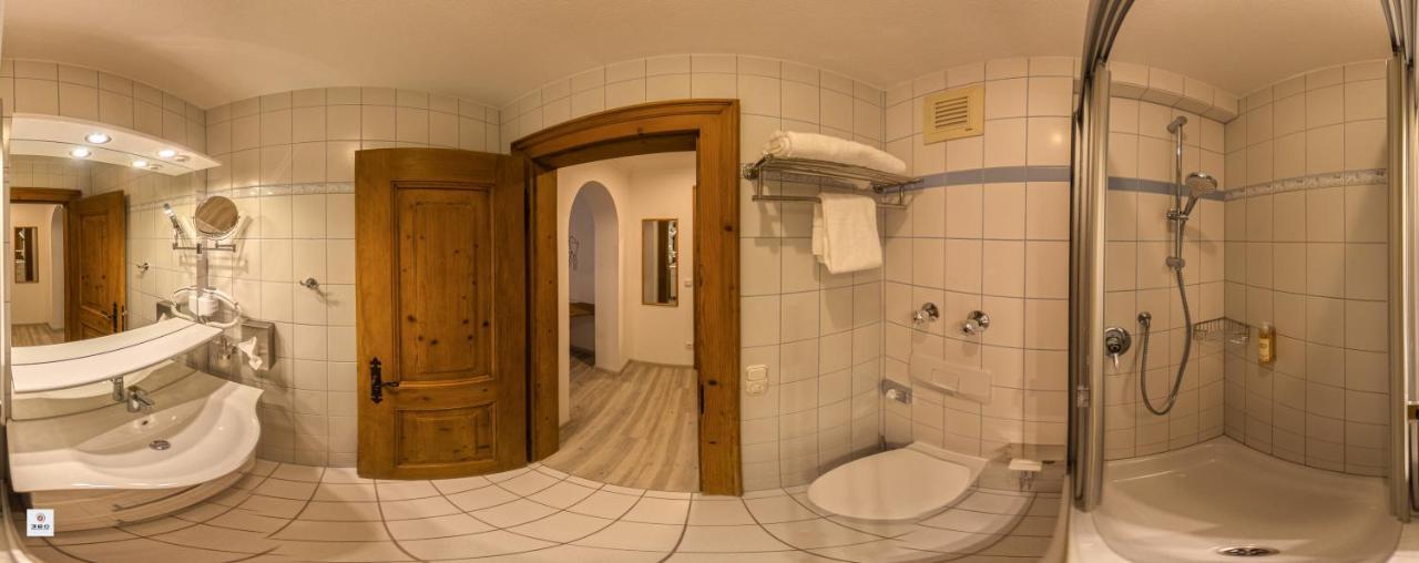 Landhotel Laerchenhuegel اوبرامرغو المظهر الخارجي الصورة